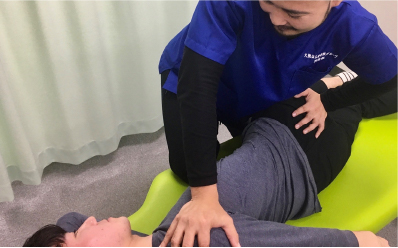 骨盤の歪みや腰痛を改善する骨盤矯正整体